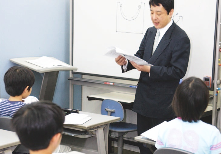 少人数による徹底指導 少人数による徹底指導